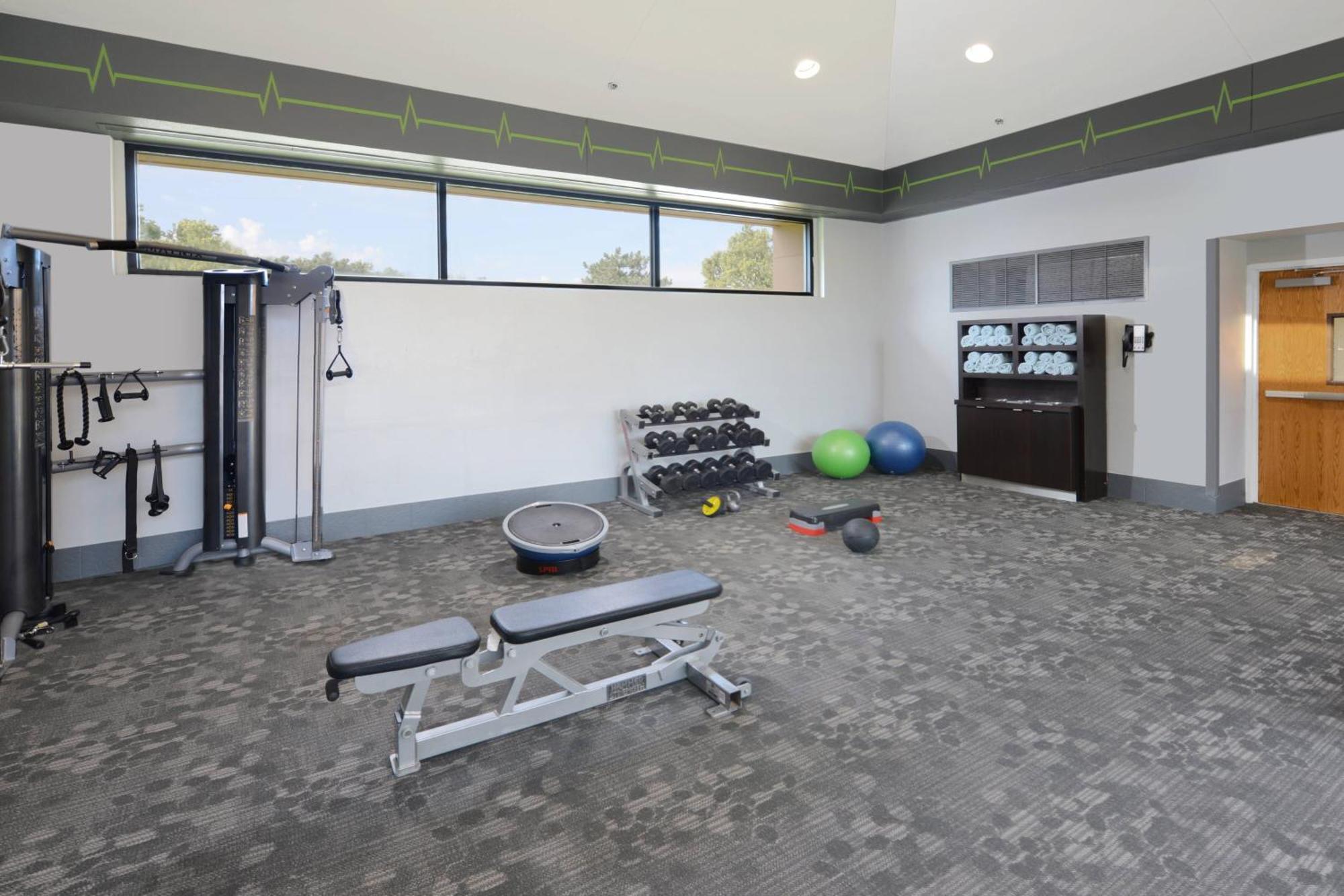 Courtyard By Marriott Airport 3*