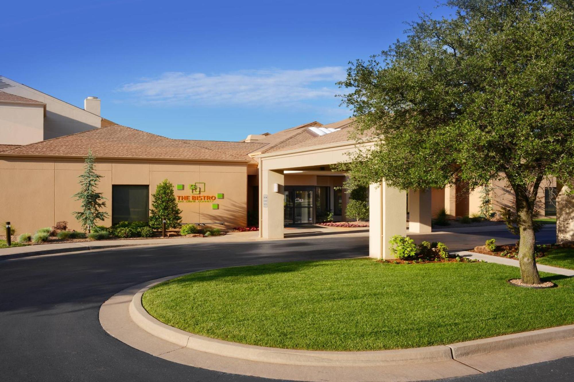 Courtyard By Marriott Airport Hotel Oklahoma City